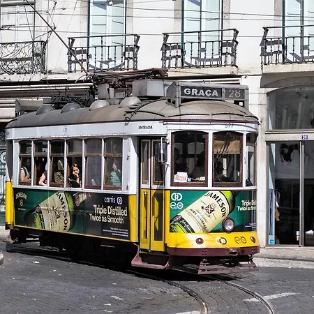 아파트 Lov'alfama, At In 리스본