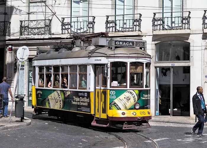 Apartment Lov'alfama, At In Lisbon