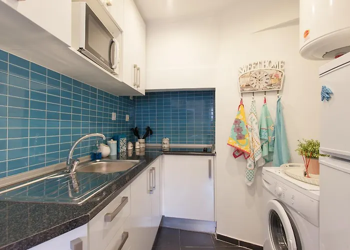 Lov'alfama, At In * Lisbon