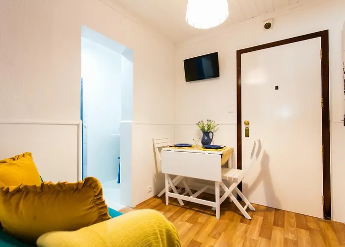 Lov'alfama, At In * Lisbon